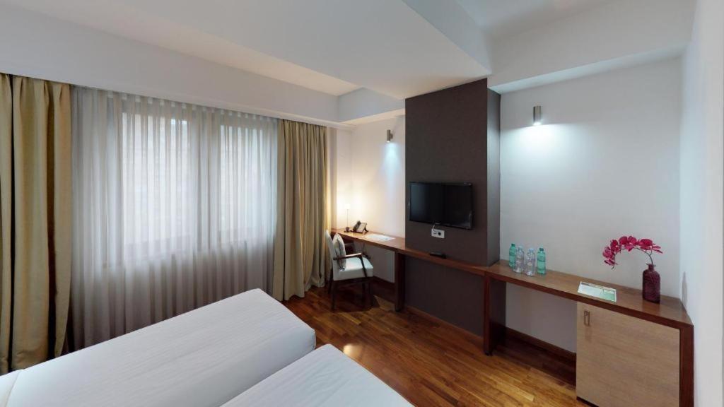 City5 Rooms & Suites By Lsa Szkopje Kültér fotó