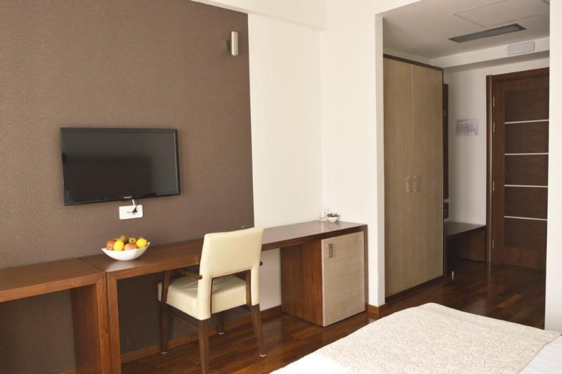 City5 Rooms & Suites By Lsa Szkopje Kültér fotó